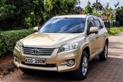 Toyota Vanguard 2011 Gold for sale