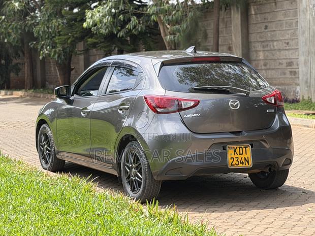 Mazda Demio 2018 Burgundy