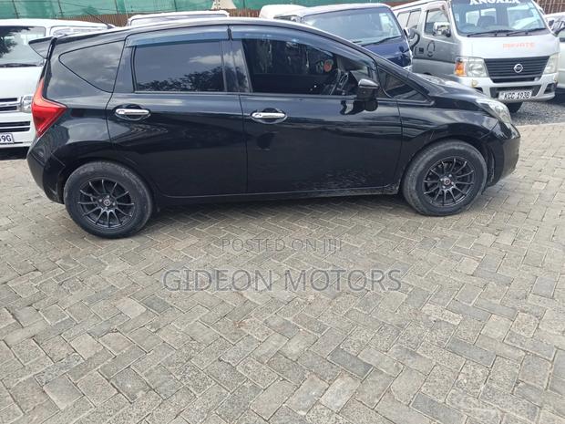 Nissan Note 2015 Black