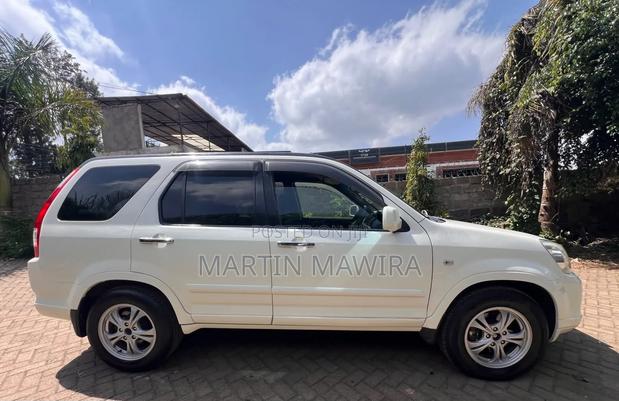Honda CR-V 2006 White