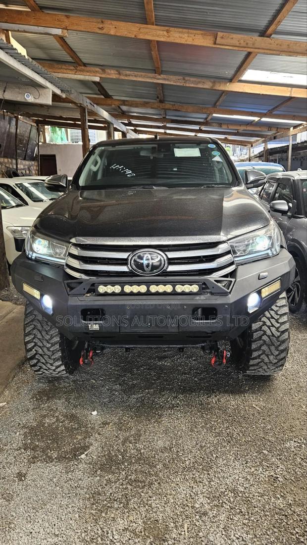 Toyota Hilux Revo Double Cab Deisel 2.4 AWD 2019 Black