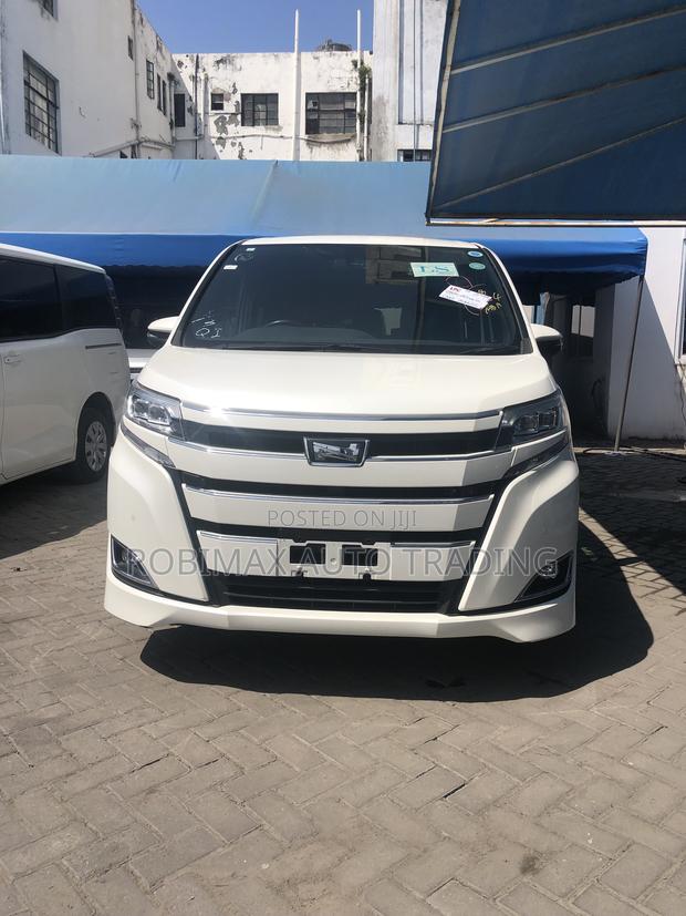 Toyota Noah 2019 White