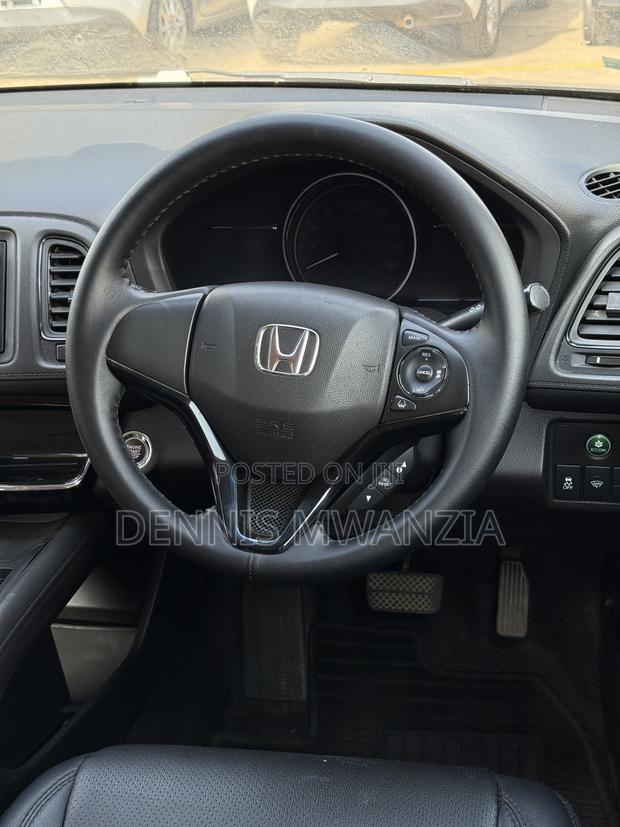Honda Vezel 1.5 2WD 2019 Green