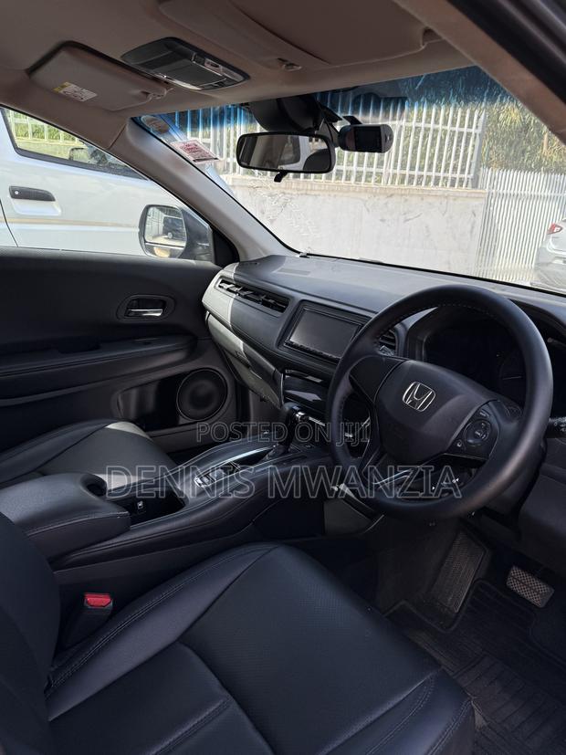 Honda Vezel 1.5 2WD 2019 Green