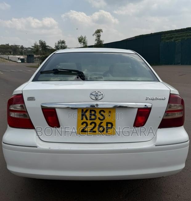 Toyota Premio 2005 White