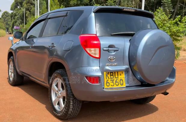 Toyota RAV4 2006 Blue