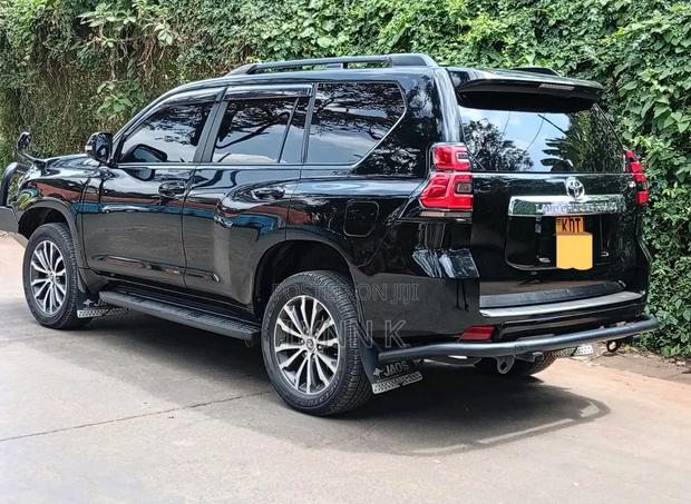 Toyota Land Cruiser Prado 2019 Black