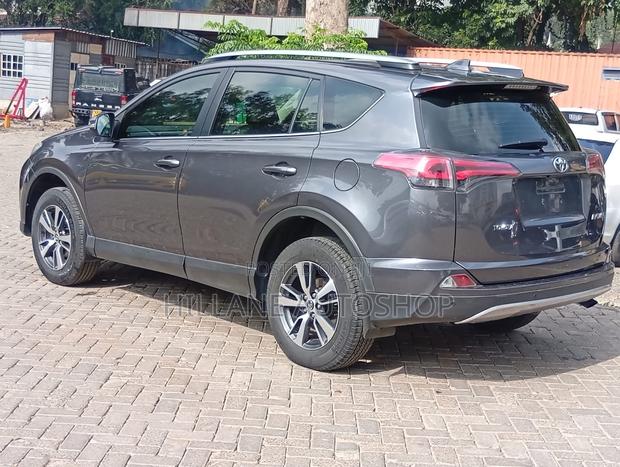 Toyota RAV4 2019 Gray