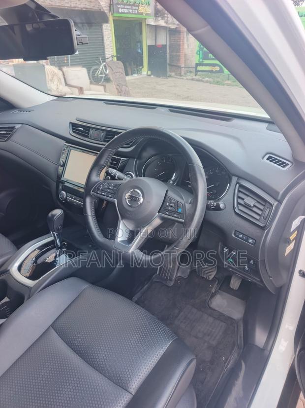 Nissan X-Trail 2.0 Hybrid FWD 2019 White