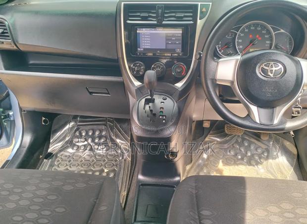 Toyota Ractis 2014 Blue