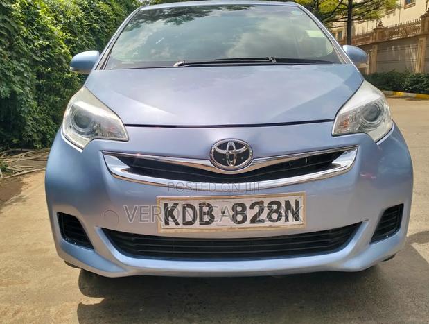 Toyota Ractis 2014 Blue