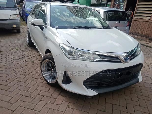 Toyota Corolla Fielder 2019 White