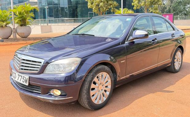 Mercedes-Benz C200 2008 Blue