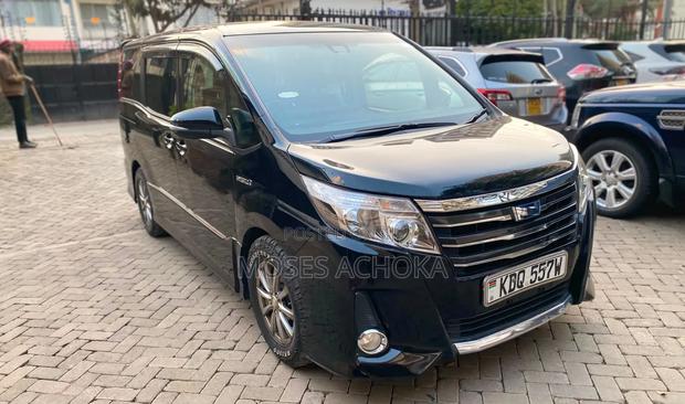 Toyota Noah 2017 Black