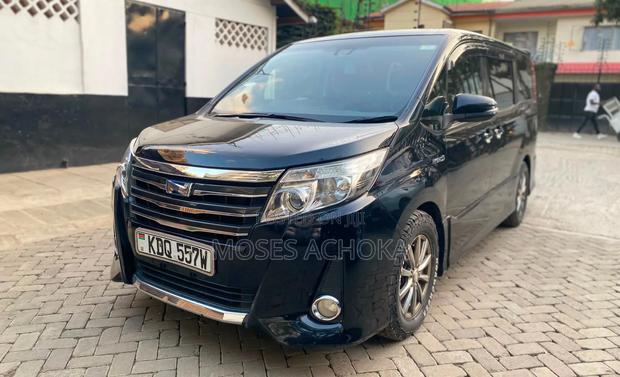 Toyota Noah 2017 Black