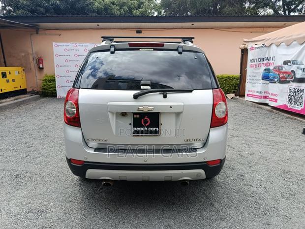 Chevrolet Captiva 2013 Silver