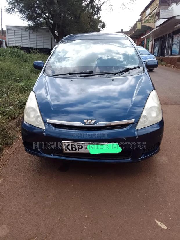 Toyota Wish 2005 Blue