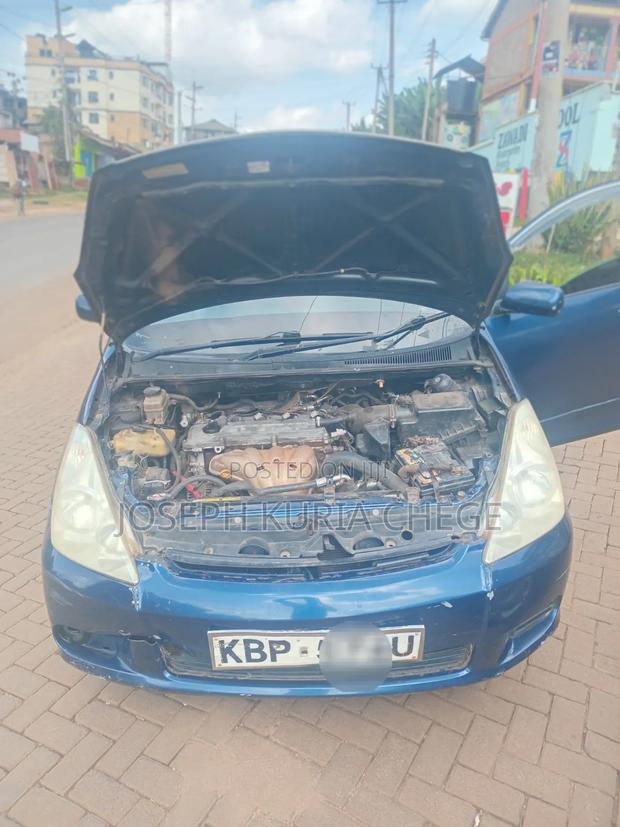 Toyota Wish 2006 Blue