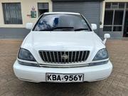 Toyota Harrier 2000 White for sale