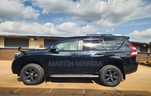 Toyota Land Cruiser Prado 2015 Silver
