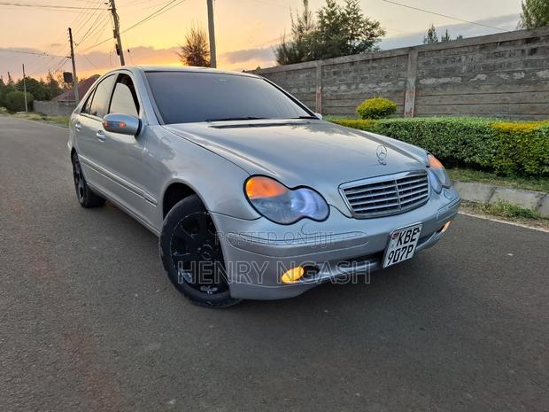 Mercedes-Benz C270 2006 Silver