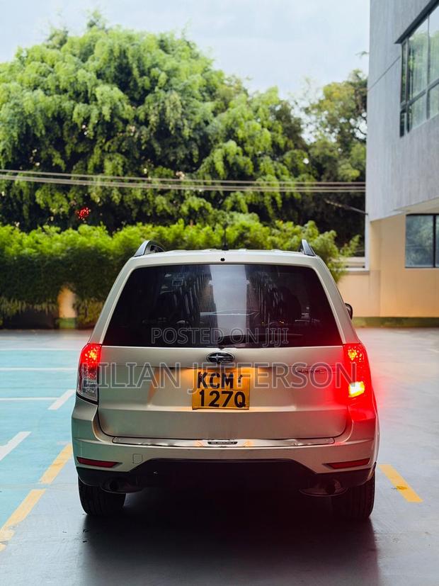 Subaru Forester 2010 Gold