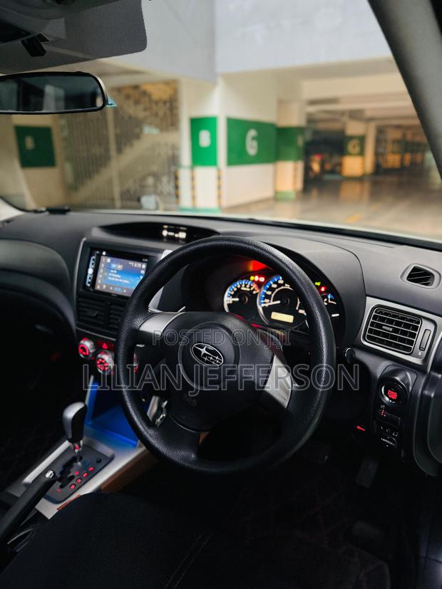 Subaru Forester 2010 Gold