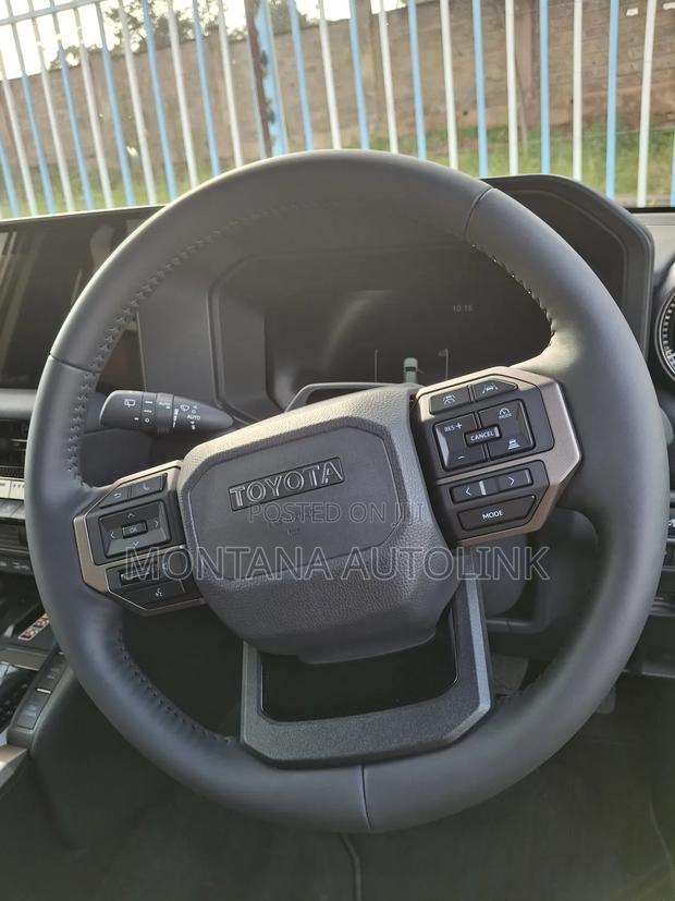 Toyota Land Cruiser LC250 2024 Black