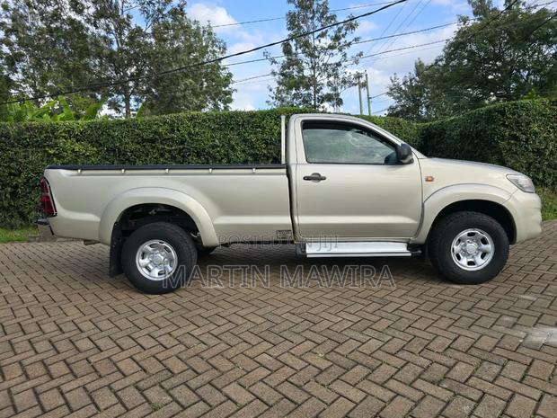 Toyota Hilux 2008 Silver