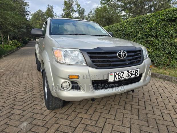 Toyota Hilux 2008 Silver