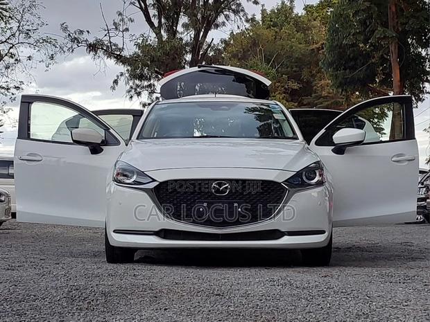 Mazda 2 2019 White