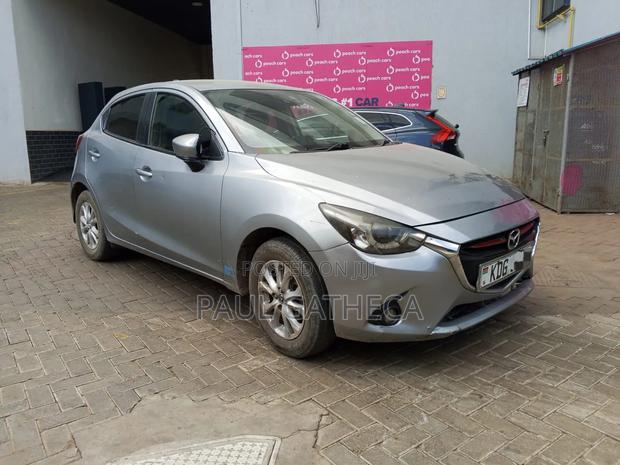 Mazda Demio 2015 Gold