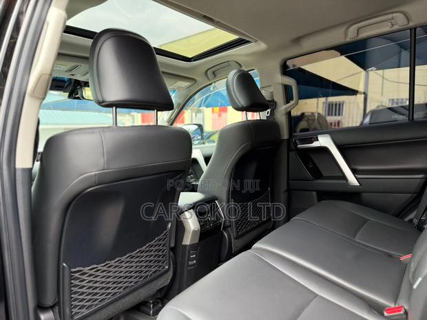 Toyota Land Cruiser Prado 2021 Black