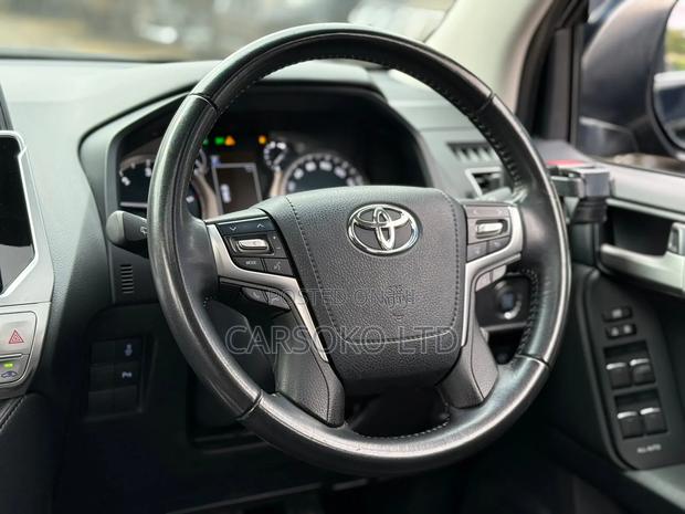 Toyota Land Cruiser Prado 2021 Black