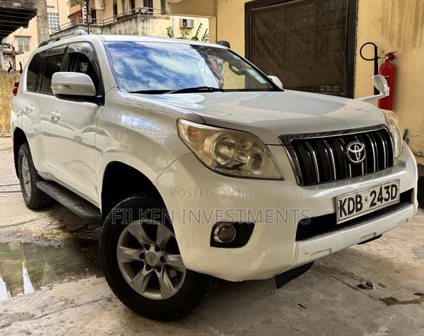 Toyota Land Cruiser Prado 4.0 Petrol TX-L 2015 White