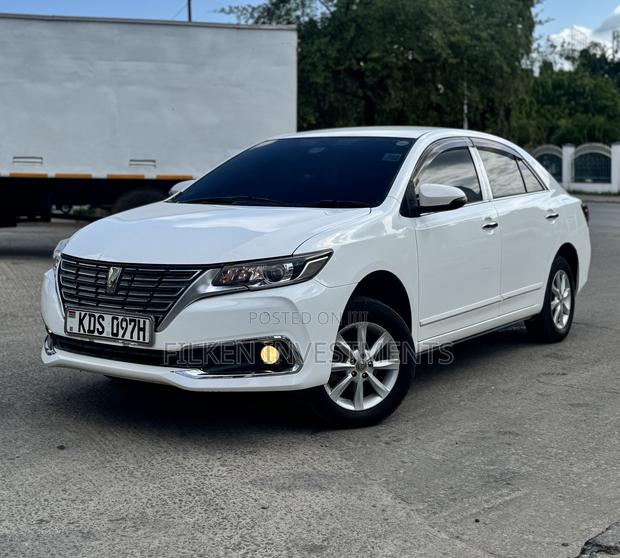 Toyota Premio 1.5 FWD 2018 White