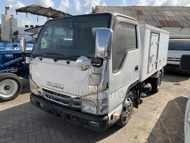 Isuzu ELF Truck 2018 White
