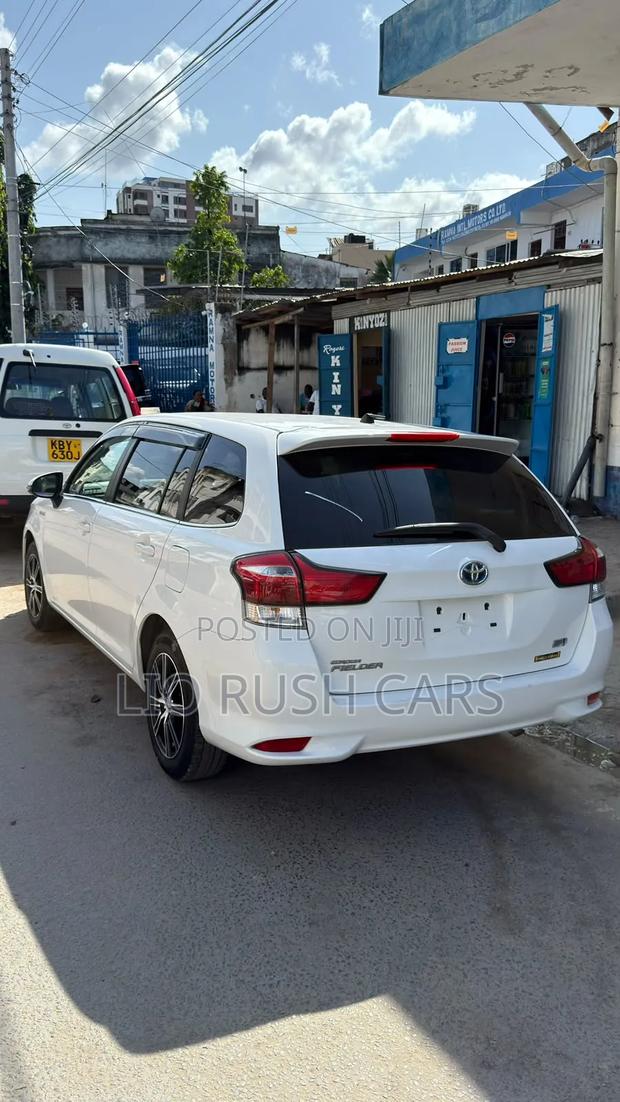 Toyota Corolla Fielder 2019 White