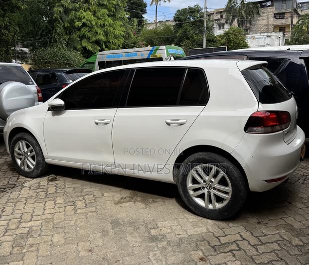 Volkswagen Golf 2013 White