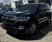 Toyota Land Cruiser 5.7 V8 VX-S 2016 Black for sale