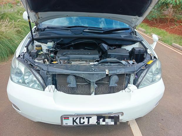 Toyota Harrier 2011 White