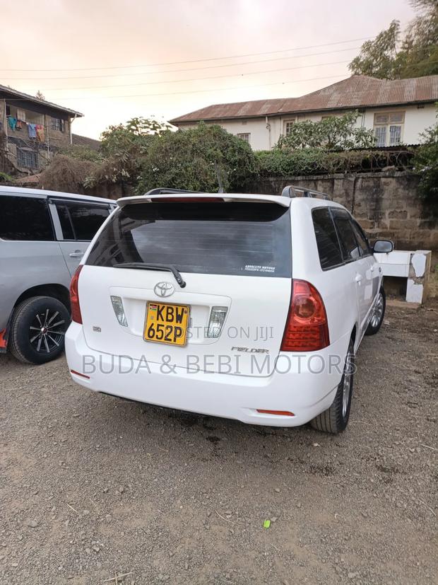 Toyota Corolla Fielder 2006