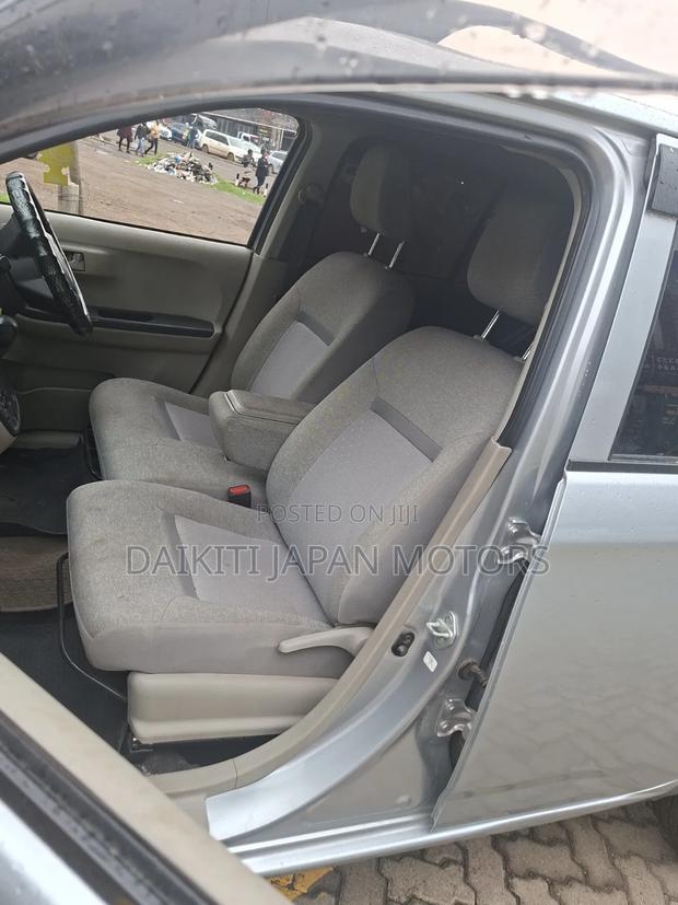 Toyota Passo 2016 Silver
