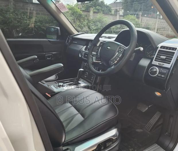 Land Rover Range Rover Vogue 2010 White