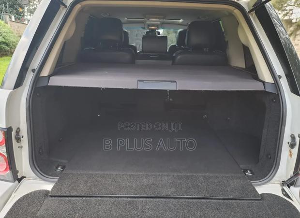 Land Rover Range Rover Vogue 2010 White