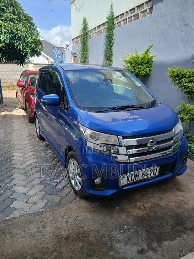 Nissan Dayz Highway Star G 2015 Blue