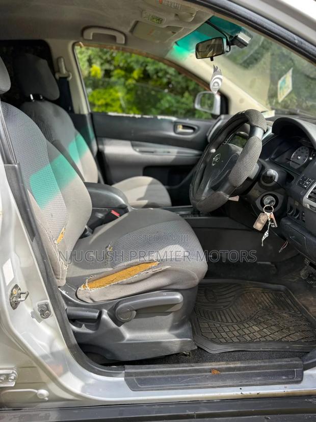 Nissan Wingroad 2005 Silver