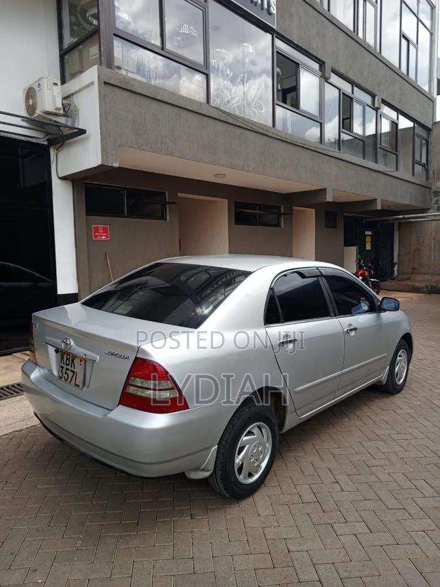 Toyota Corolla 2000 Silver