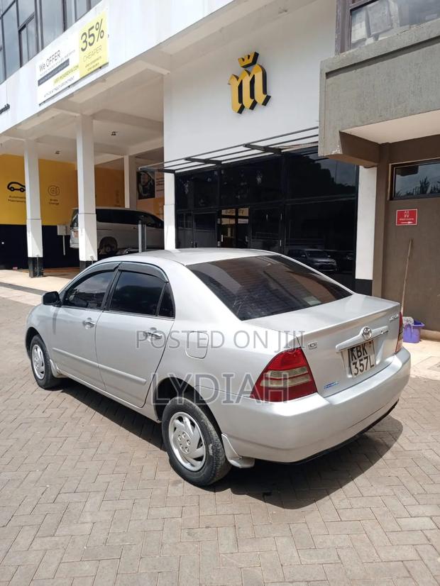 Toyota Corolla 2000 Silver