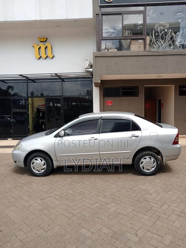 Toyota Corolla 2000 Silver